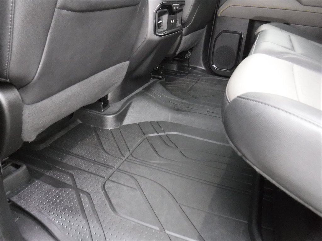 2022 Chevrolet Silverado - $43,995