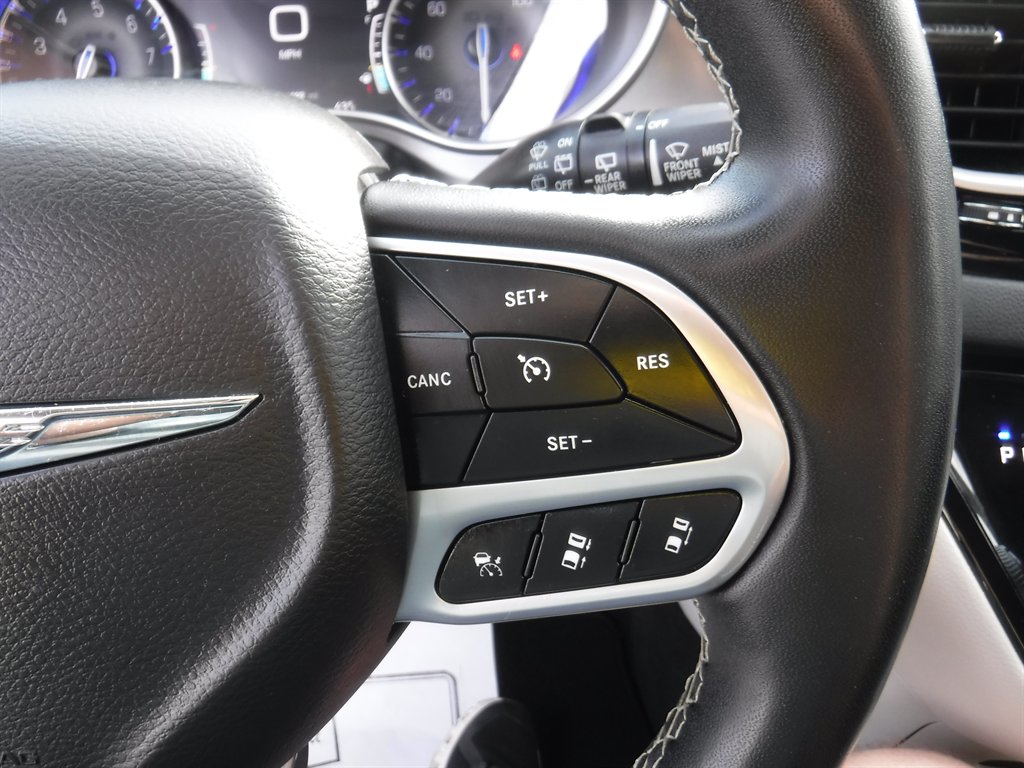 2023 Chrysler Pacifica - $21,995