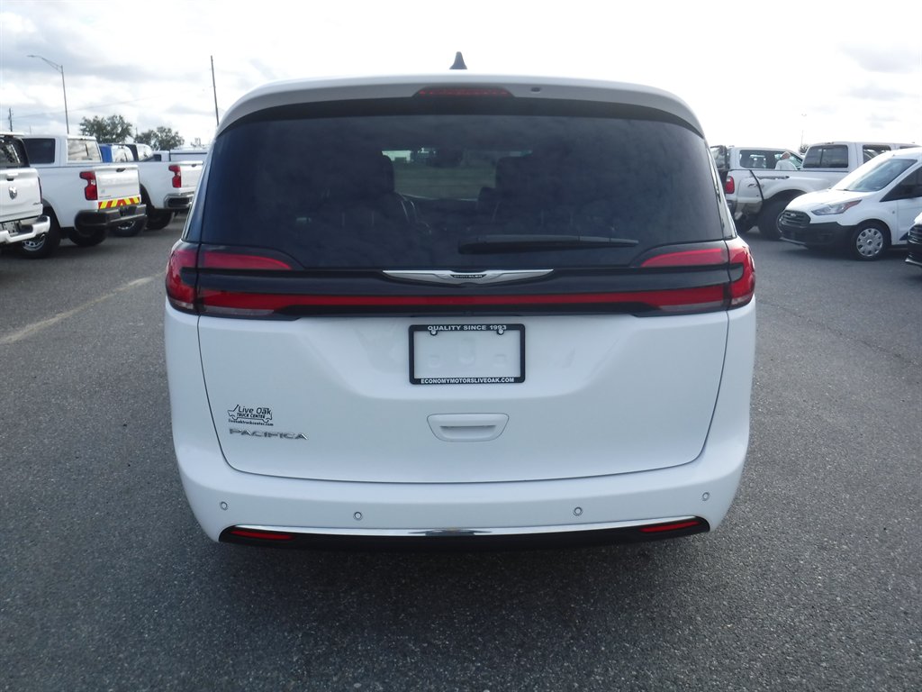 2023 Chrysler Pacifica - $21,995