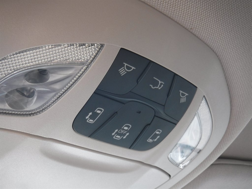 2023 Chrysler Pacifica - $21,995
