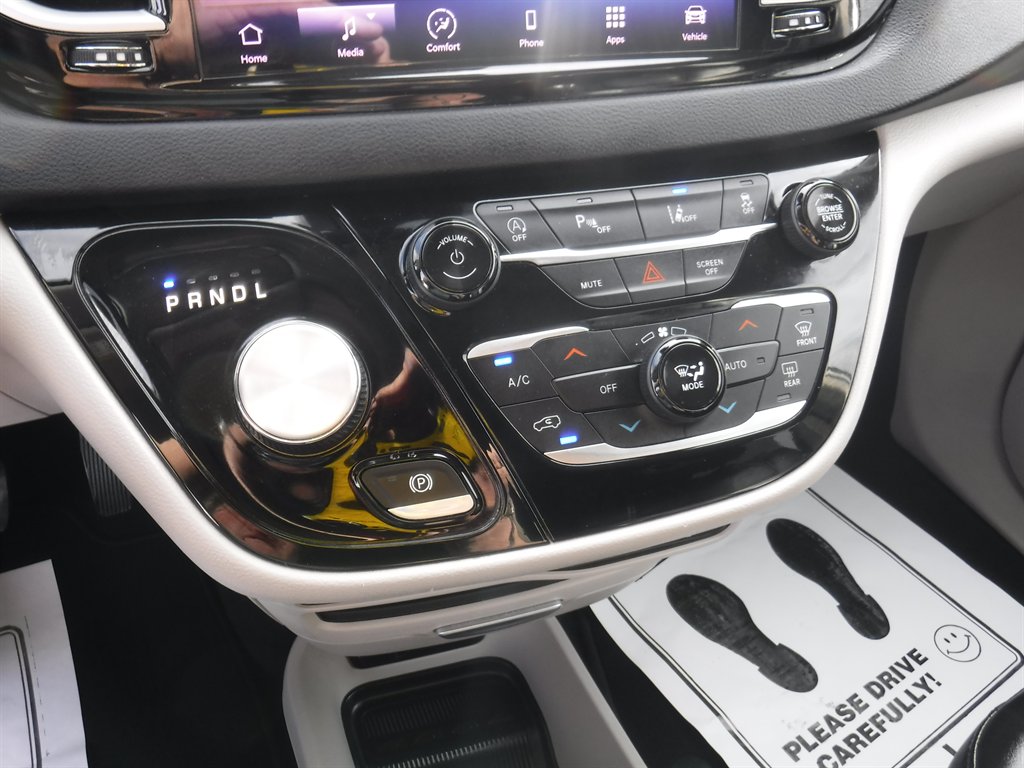 2023 Chrysler Pacifica - $21,995