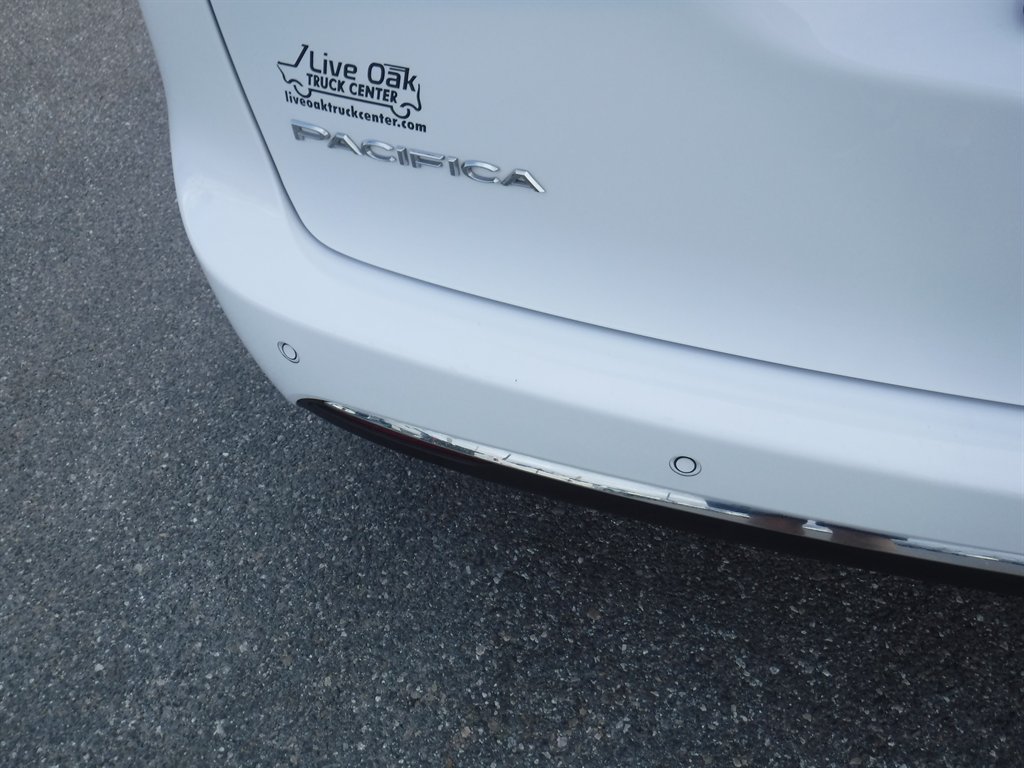 2023 Chrysler Pacifica - $21,995