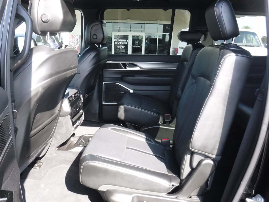 2023 Jeep Wagoneer - $46,995