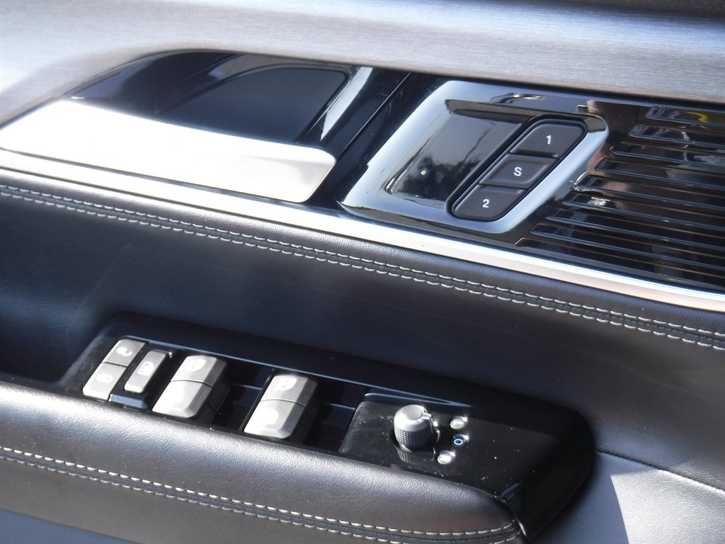 2023 Jeep Wagoneer - $46,995