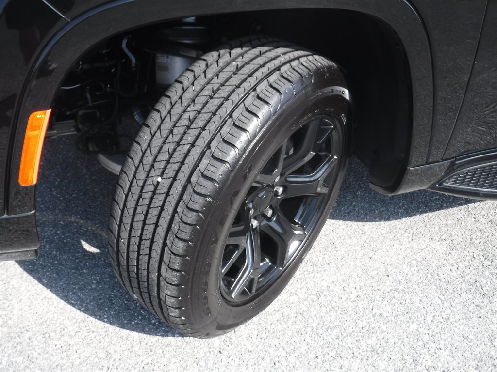 2023 Jeep Wagoneer - $46,995
