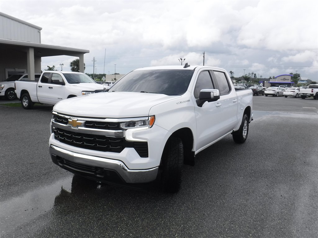 2022 Chevrolet Silverado - $24,995