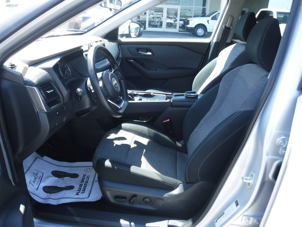 2023 Nissan Rogue - $17,995
