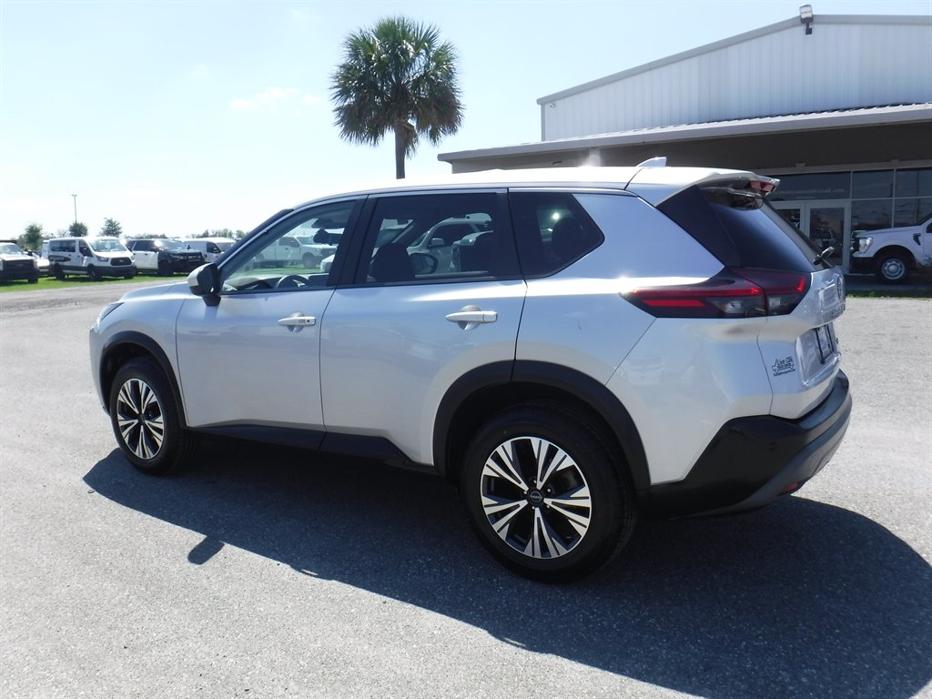 2023 Nissan Rogue - $17,995