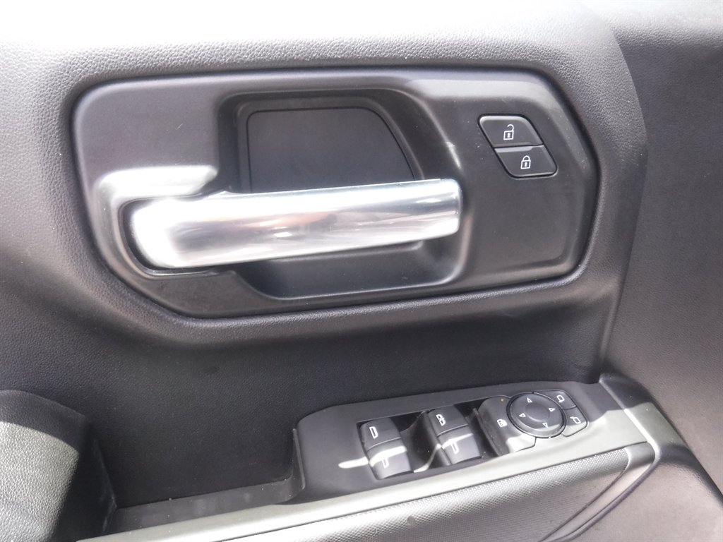 2020 Chevrolet Silverado 1500 - $21,995