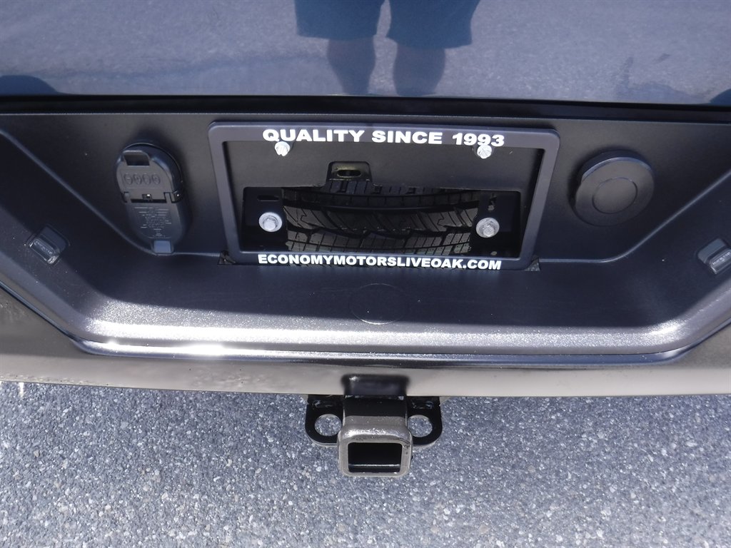 2020 Chevrolet Silverado 1500 - $21,995