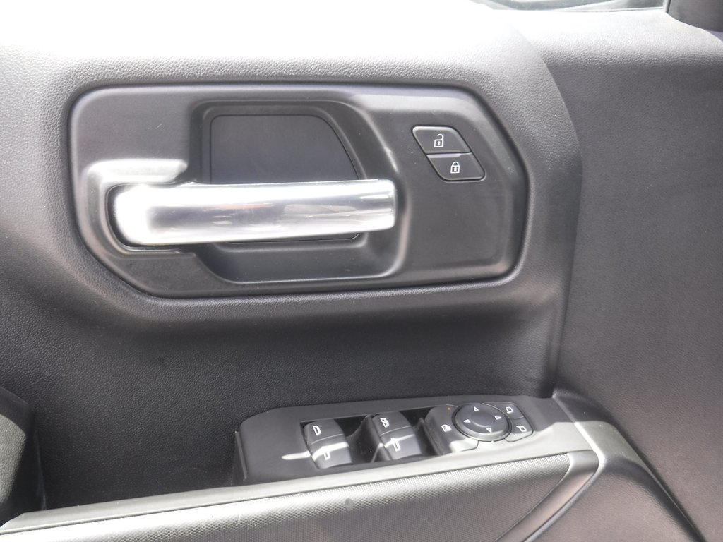 2020 Chevrolet Silverado 1500 - $21,995