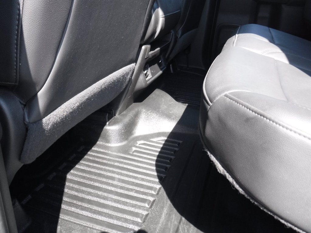 2020 Chevrolet Silverado 2500 - $33,995
