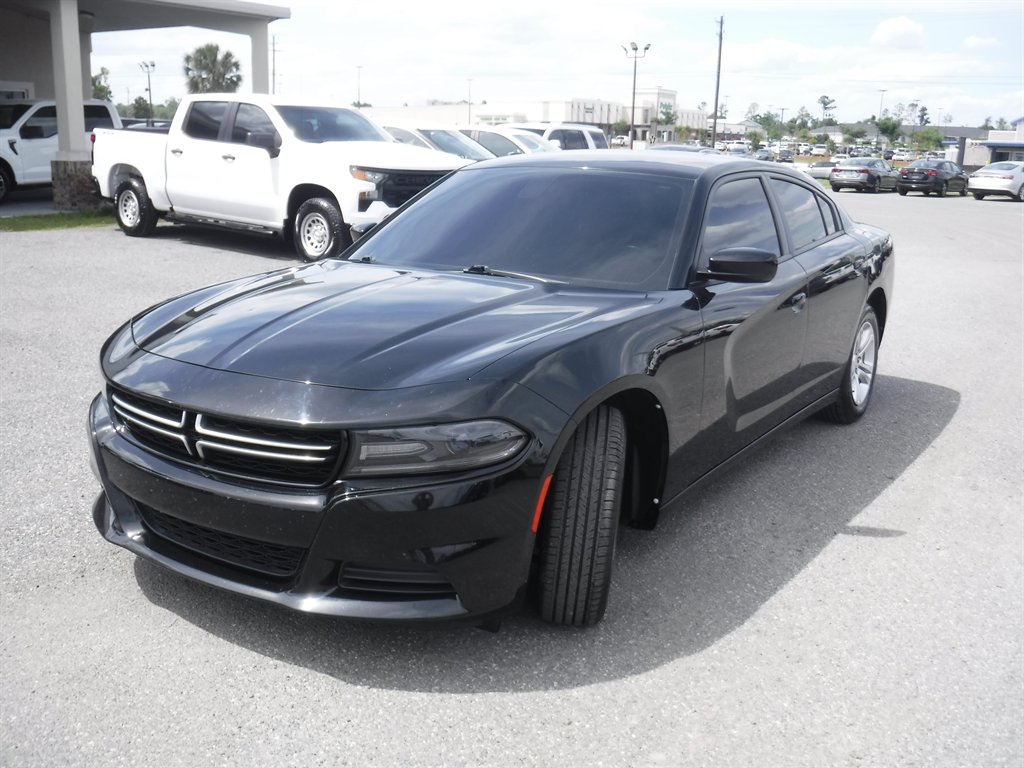 2017 Dodge Charger - $15,995