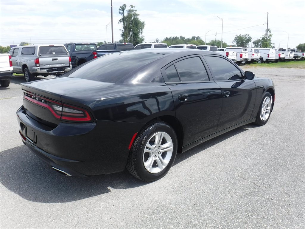 2017 Dodge Charger - $15,995