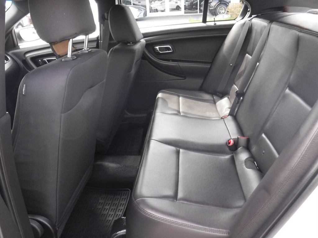 2019 Ford Taurus - $10,995