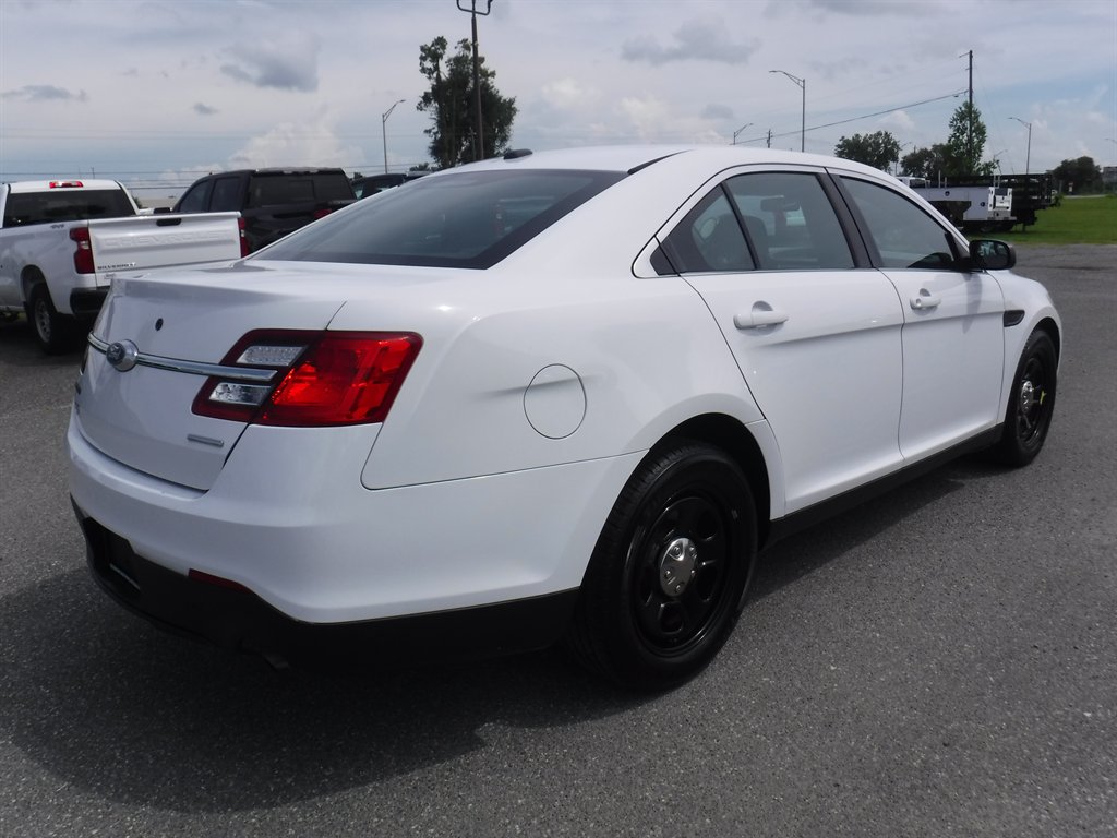 2019 Ford Taurus - $10,995