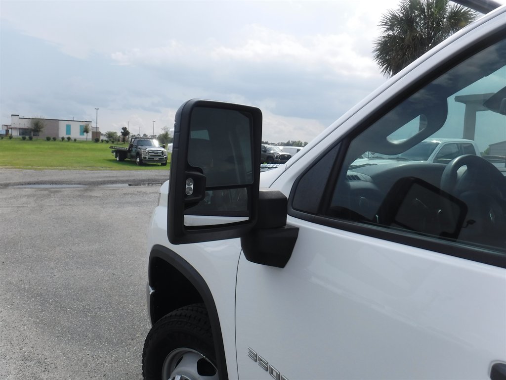 2024 Chevrolet Silverado Hd - $51,995