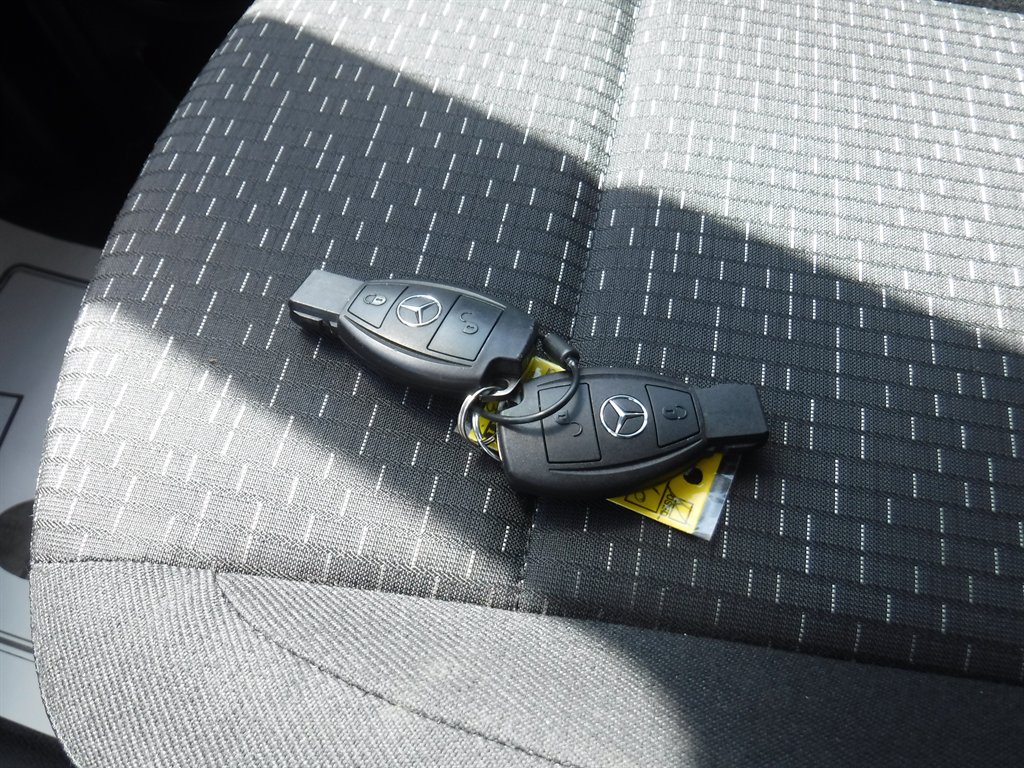 2023 Mercedes-Benz Metris - $29,995