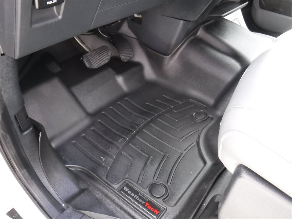 2025 Ford F150 - $35,599