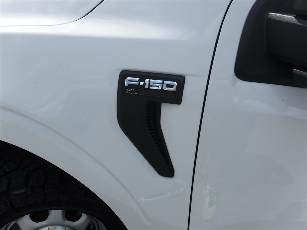 2025 Ford F150 - $35,599