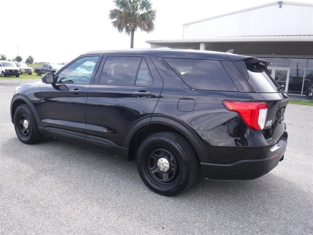 2022 Ford Explorer - $18,995