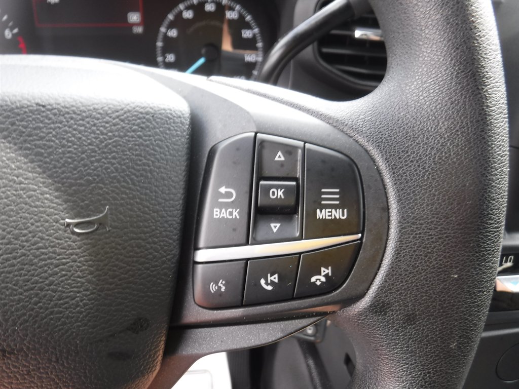 2022 Ford Explorer - $18,995