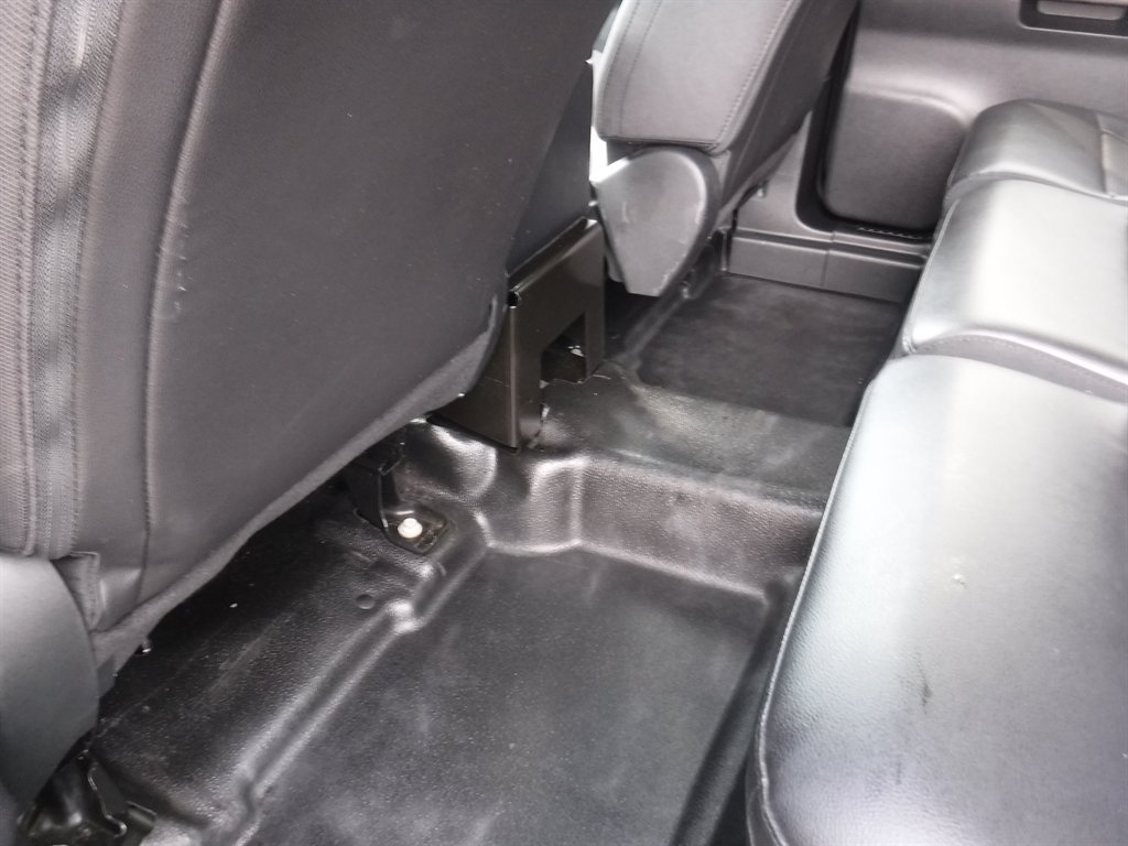 2022 Ford Explorer - $18,995