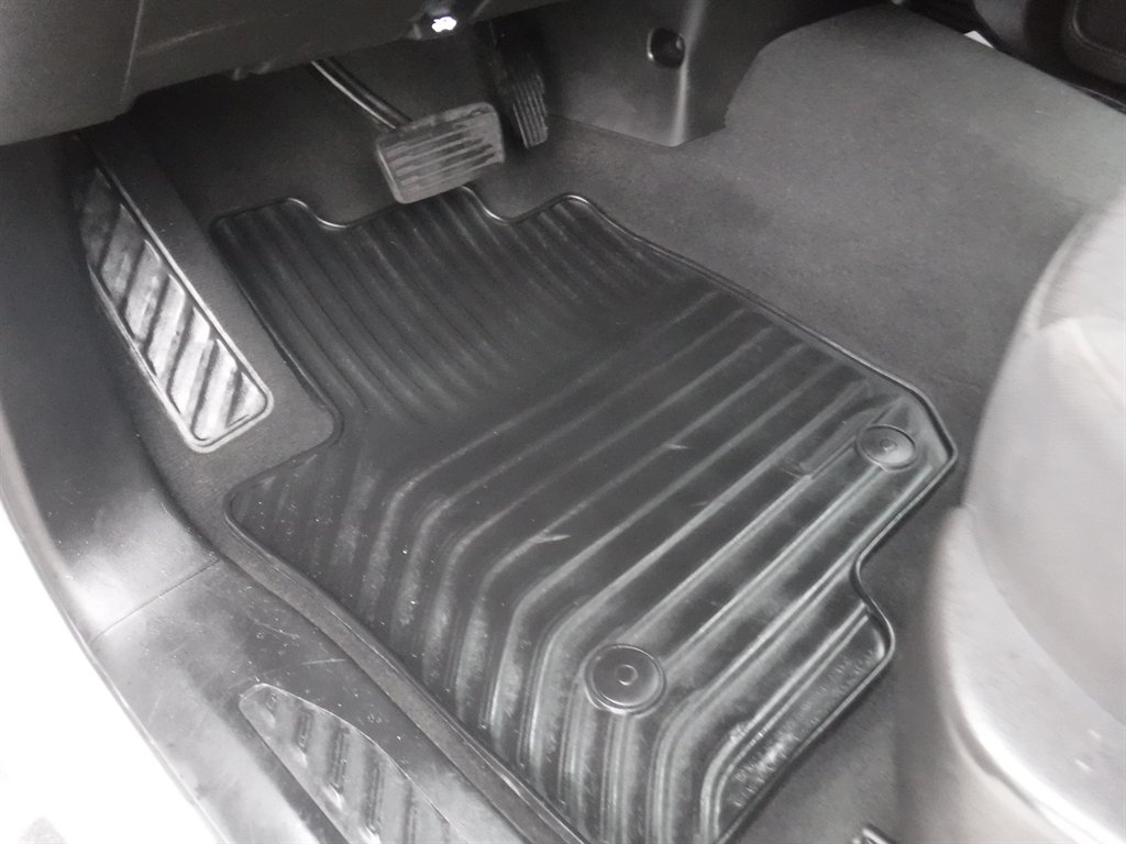 2023 Chevrolet Silverado - $27,995