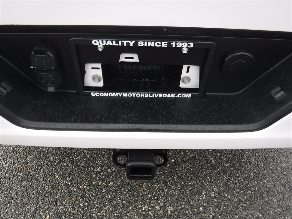 2023 Chevrolet Silverado - $27,995