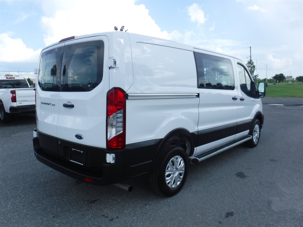 2025 Ford T250 Vans - $35,995