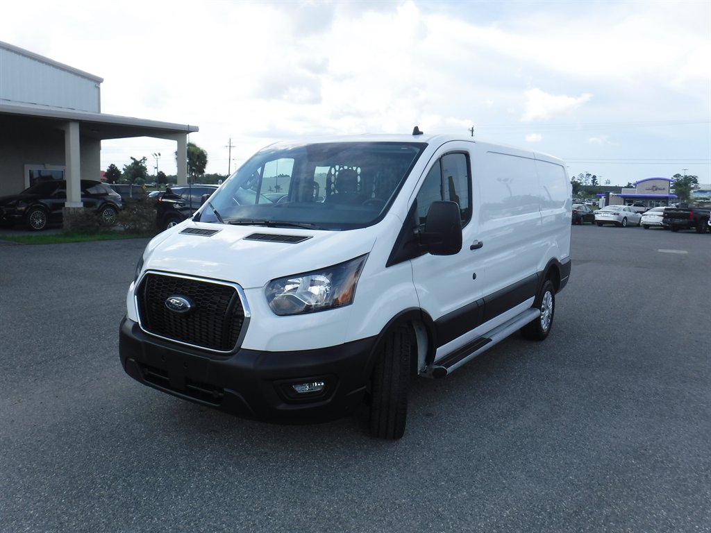 2025 Ford T250 Vans - $35,995