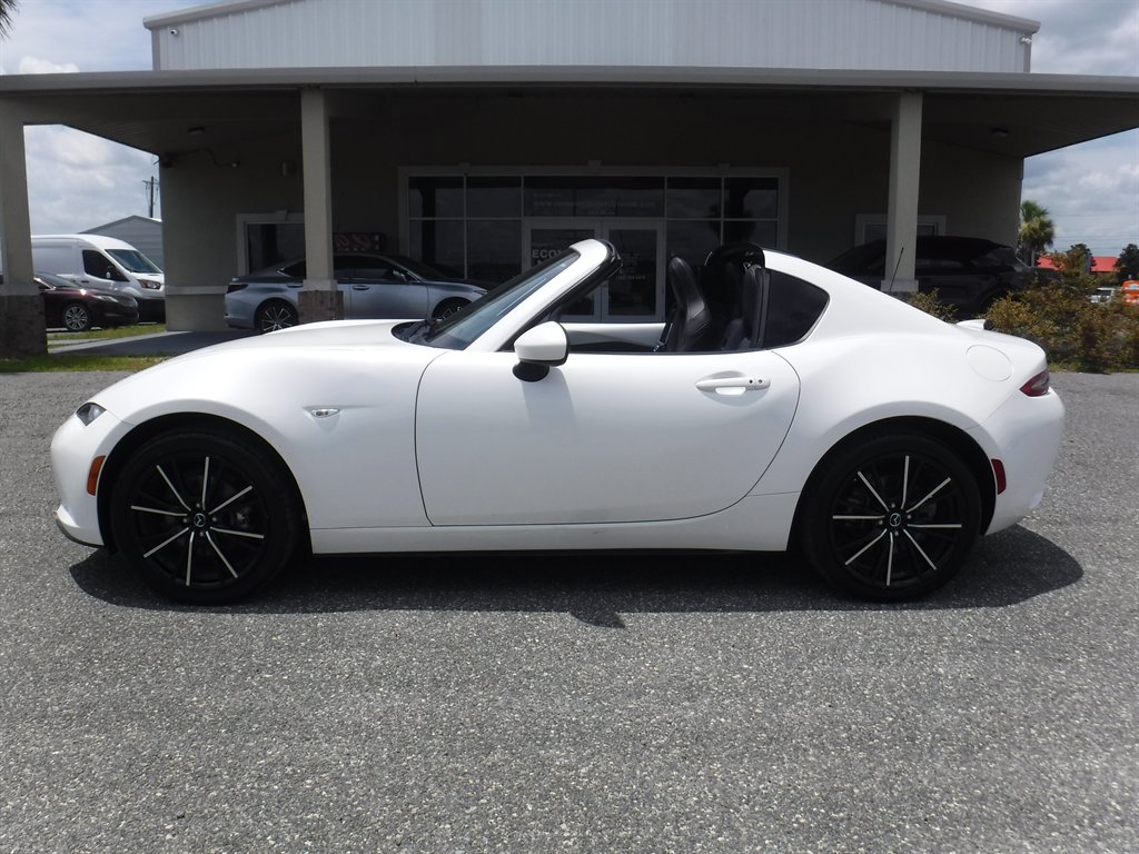 Snowflake White Pearl Mica 2024 Mazda MX-5 Miata Convertible Rear-Wheel Drive Automatic