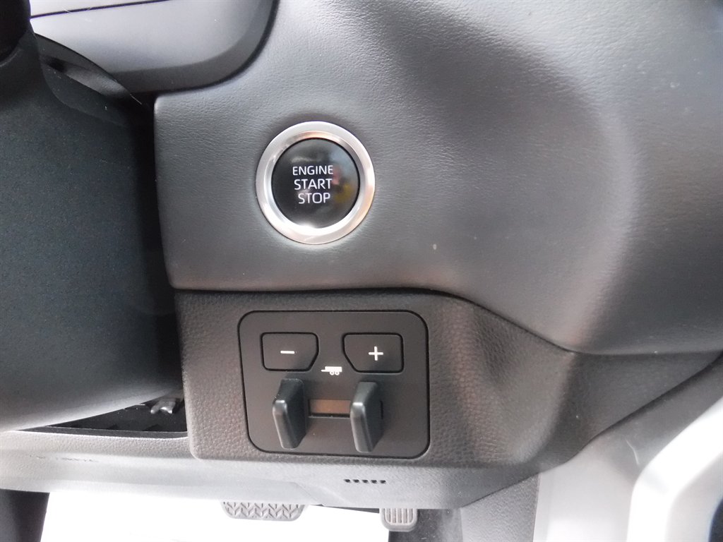 2023 Toyota Tundra - $39,995