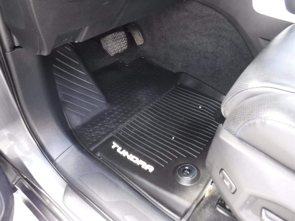 2023 Toyota Tundra - $39,995