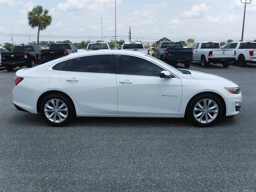 2019 Chevrolet Malibu - $11,995