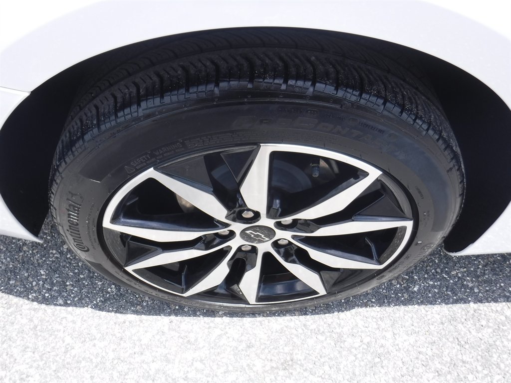 2023 Chevrolet Malibu - $20,895