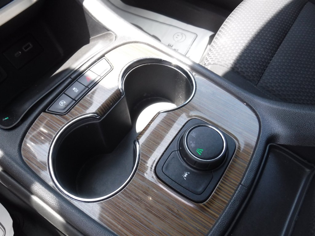 2022 GMC Acadia - $17,995