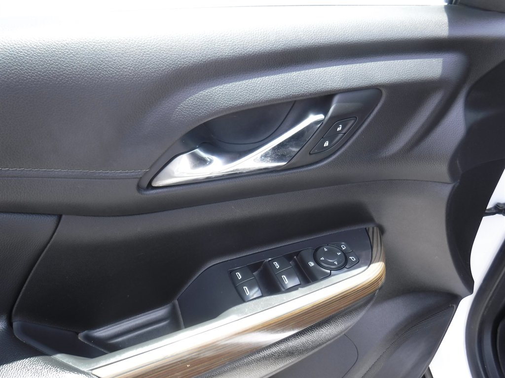 2022 GMC Acadia - $17,995