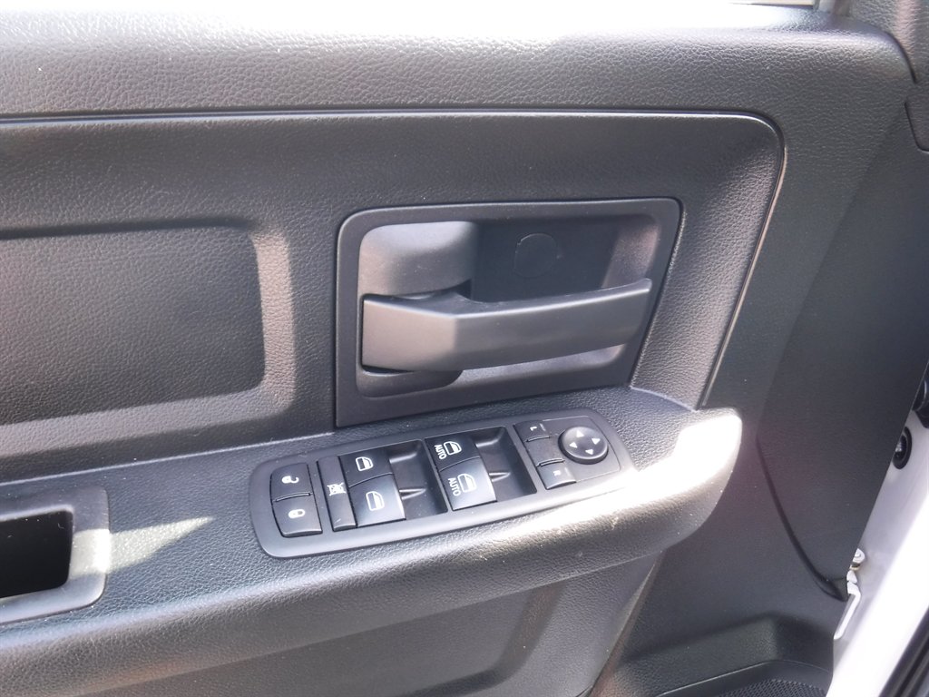 2018 Ram 1500 - $17,995