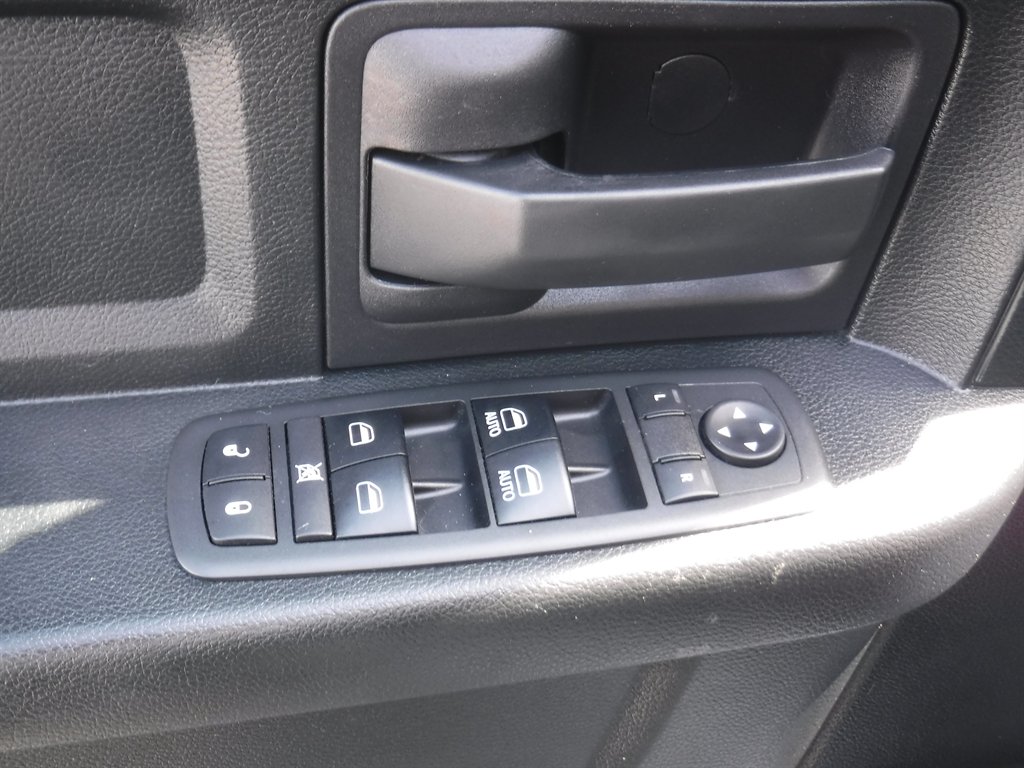 2018 Ram 1500 - $17,995