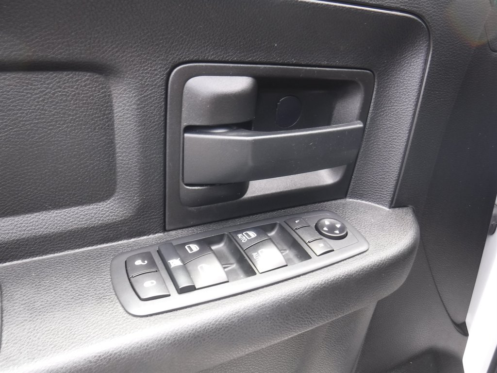 2020 Ram 2500 - $27,995