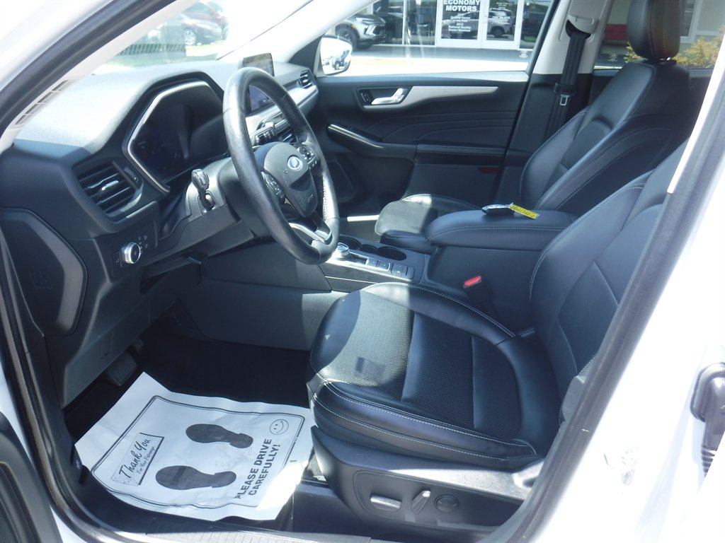 2021 Ford Escape - $16,995