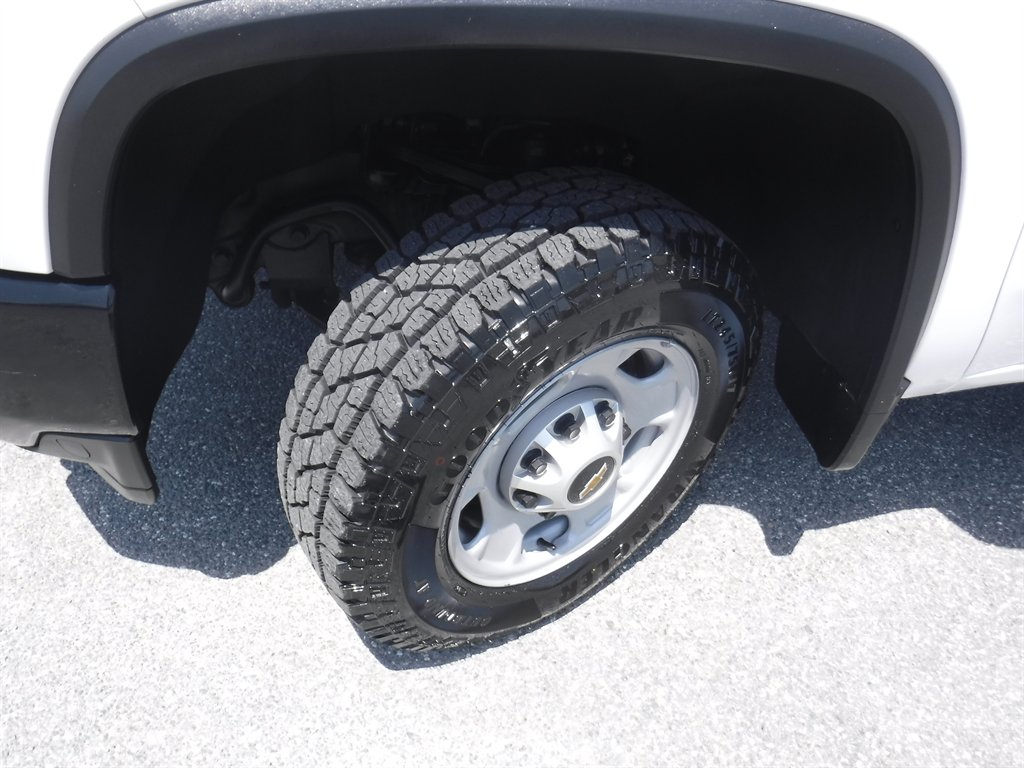 2021 Chevrolet Silverado - $31,995