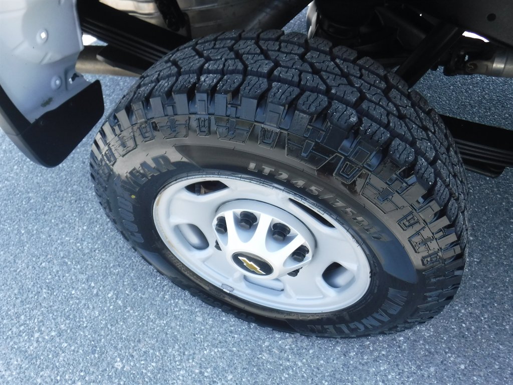 2021 Chevrolet Silverado - $31,995