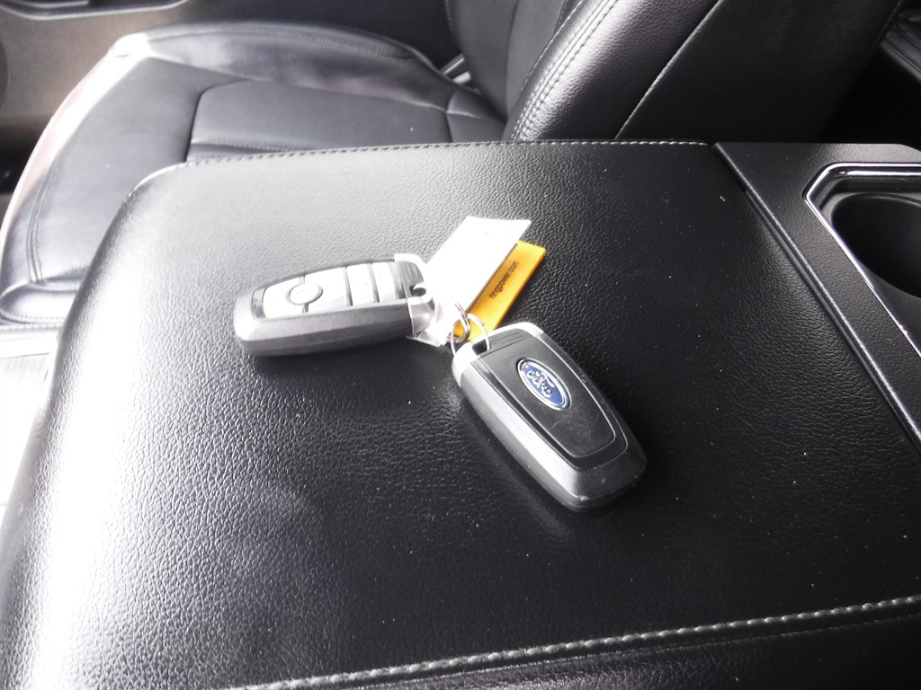 2021 Ford Expedition - $23,995