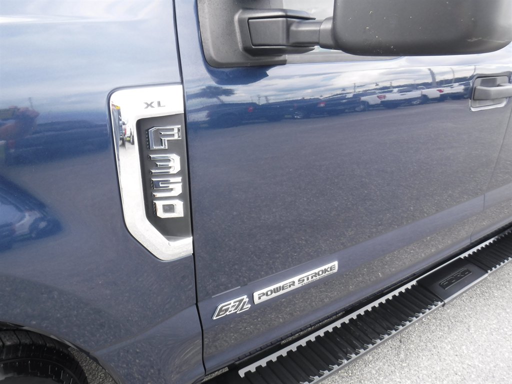 2018 Ford F-350 - $30,995