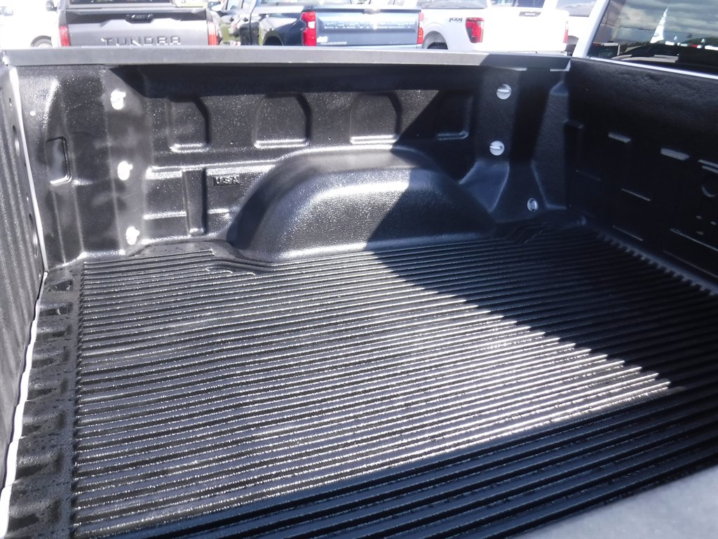 2020 Chevrolet Silverado - $26,995