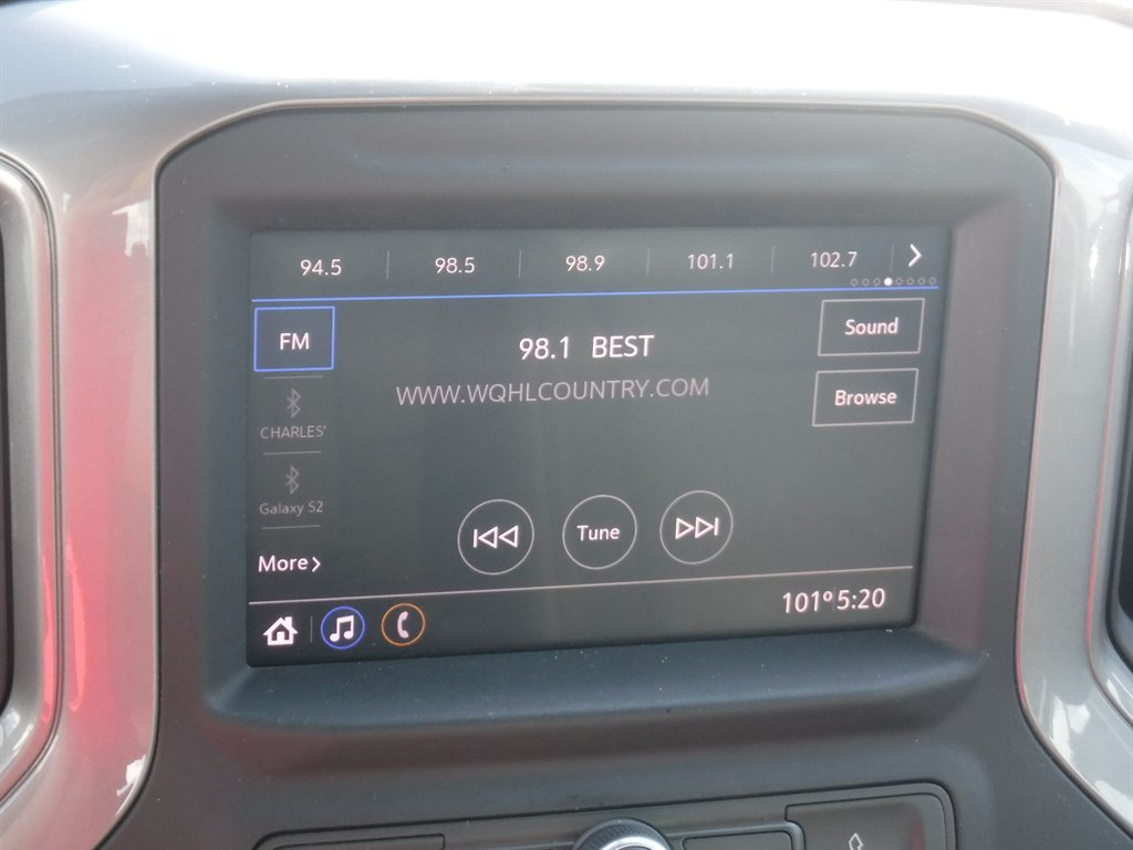 2020 Chevrolet Silverado - $26,995