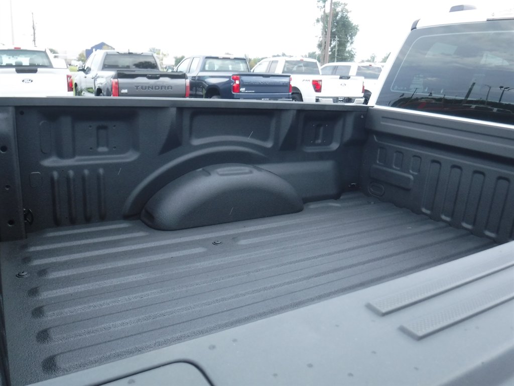 2022 Ford F-150 - $28,995
