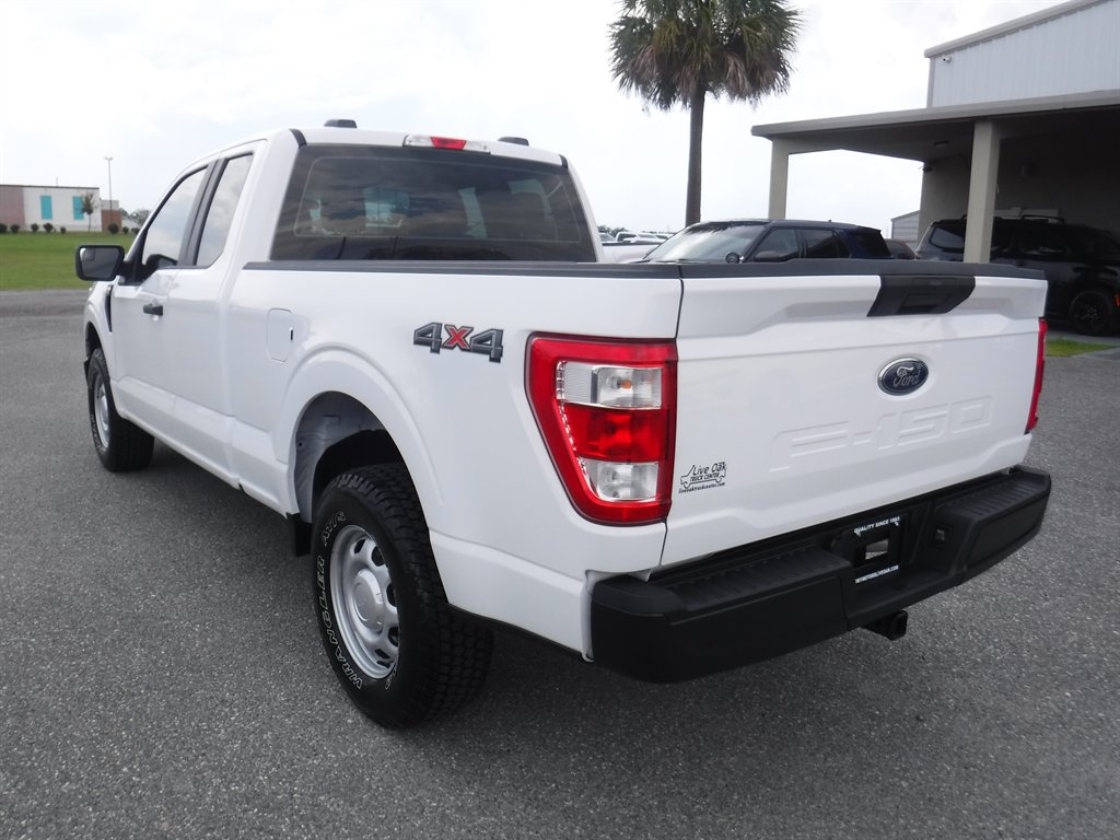 2022 Ford F-150 - $28,995